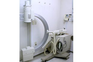 X線動画撮影装置，Cアーム